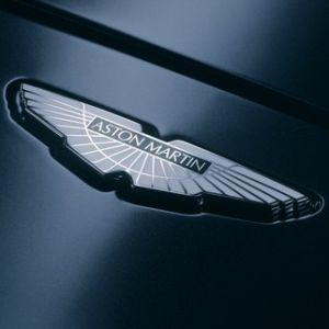 Aston Martin Meets Art при поддержке Sobranie Aston Martin Meets Art при поддержке Sobranie