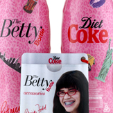 Diet Coke Betty Bottle — "модная" серия дизайна Патриции Филд Diet Coke Betty Bottle — "модная" серия дизайна Патриции Филд