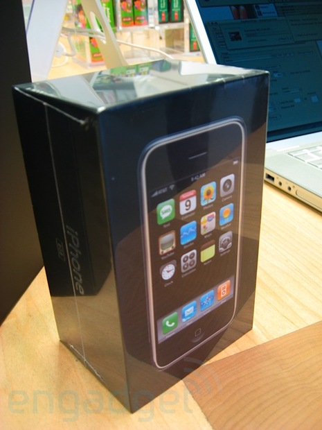iPhone Packaging
