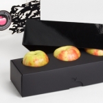 Elegant package for apples